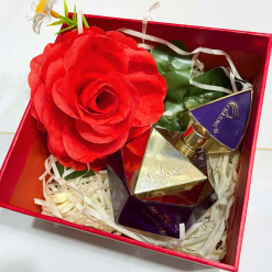 Set Hộp Quà Tặng Nước Hoa Nữ Good Charme Empress 50ml - Hộp Hoa Rơm Nhiều Màu - SETQUACHARME35