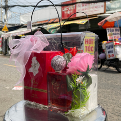 Set Giỏ Quà Tặng Nước Hoa Nữ Charme VIP 100ml - Túi Trong Vuông Có Đèn Đom Đóm Lót Giấy Rơm Thắt Nơ Xinh Xắn Nhiều Màu - SETQUACHARME46