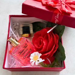 Set Hộp Quà Tặng Nước Hoa Nữ Kat Kev Parfume Chance Pink 50ml - Hộp Hoa Rơm Nhiều Màu - SETQUAKATKEV02