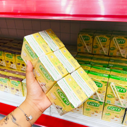 Sữa Đậu Nành FAMI Vị Sữa Dừa Lốc 6 Hộp (200ml/Hộp) - 8934614030844