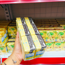 Sữa Đậu Nành FAMI Vị Đường Đen Lốc 6 Hộp (200ml/Hộp) - 8934614031216