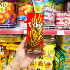 Bánh Que Đũa Phủ Socola Ticky Uni Firms - Màu Đỏ - 8858694610072LE