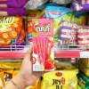Bánh Que Đũa Phủ Yogurt Dâu Ticky Uni Firms - Màu Hồng - 8858694610256LE
