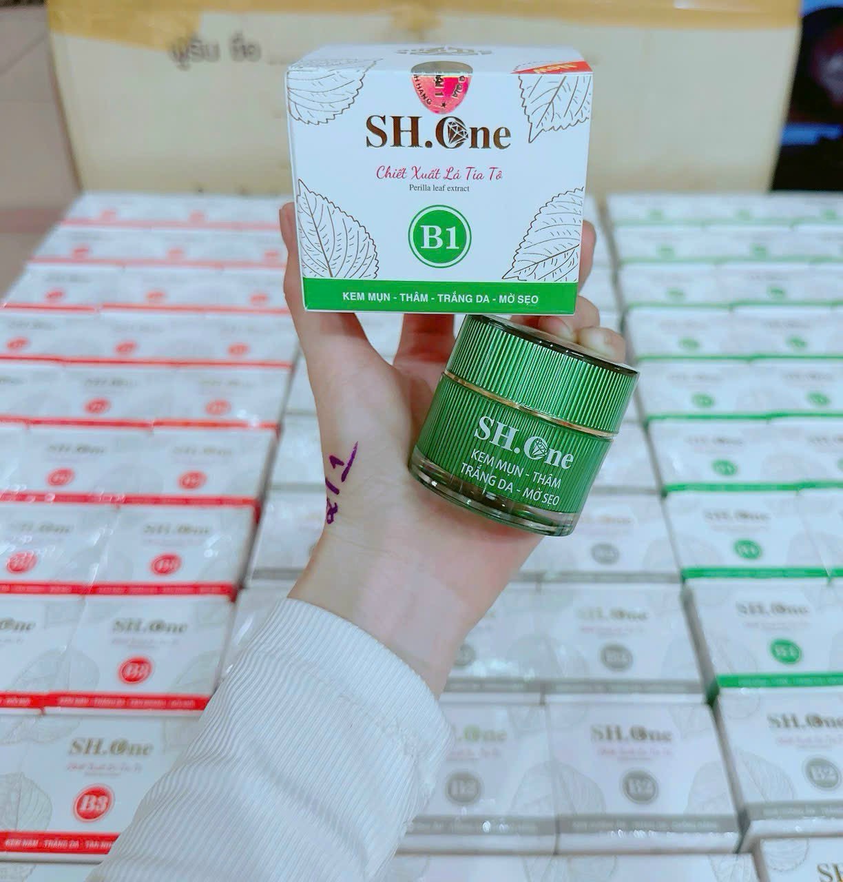 Chất lượng tạo nên thương hiệu Thương hiệu tạo nên đẳng cấp Chất lượng tạo nên thương hiệu Thương hiệu tạo nên đẳng cấp