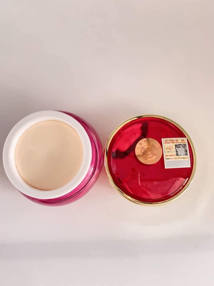 Kem Meiduzi Đỏ Ban Ngày Tem Vuông Kem Meiduzi Đỏ Ban Ngày Tem Vuông