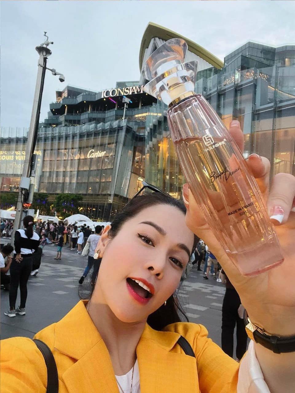 nước hoa No.01 Bouquet Precieux là chai nước hoa có tầng hương ngọt ngào thanh lịch tươi trẻ được rất nhiều chị em yêu thích nước hoa No.01 Bouquet Precieux là chai nước hoa có tầng hương ngọt ngào thanh lịch tươi trẻ được rất nhiều chị em yêu thích