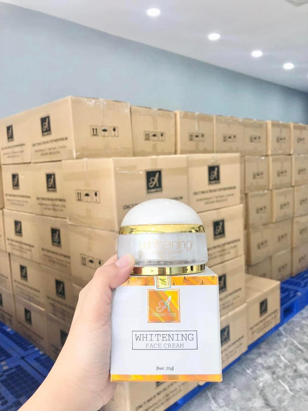 Lưu ý : Đợt này hàng giả Face Pháp khá nhiều để nhận biết khách hàng và sỉ cứ dựa vào con tem để nhận biết rõ nhất Lưu ý : Đợt này hàng giả Face Pháp khá nhiều để nhận biết khách hàng và sỉ cứ dựa vào con tem để nhận biết rõ nhất