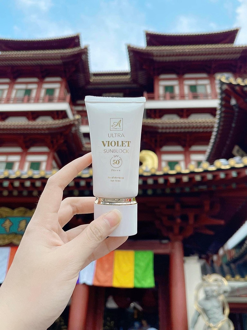 Bảo Vệ Làn Da với Kem Chống Nắng Violet Sunblock: Sự Kết Hợp Hoàn Hảo giữa Bảo Vệ và Chăm Sóc Da Bảo Vệ Làn Da với Kem Chống Nắng Violet Sunblock: Sự Kết Hợp Hoàn Hảo giữa Bảo Vệ và Chăm Sóc Da