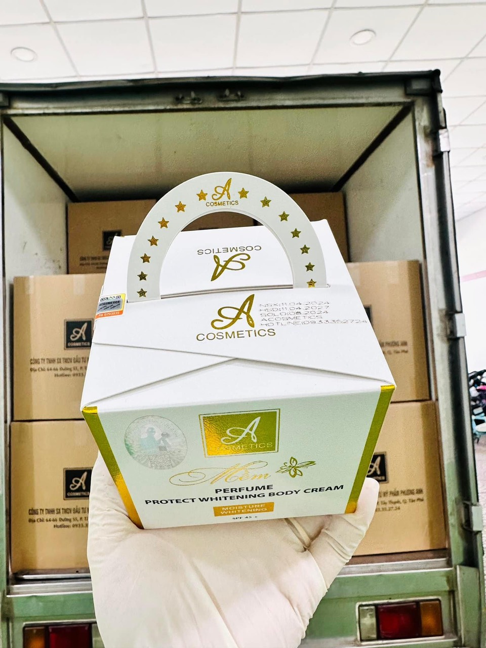 Trắng sáng Body sau 7 ngày với Mềm của nhà Phương Anh Trắng sáng Body sau 7 ngày với Mềm của nhà Phương Anh