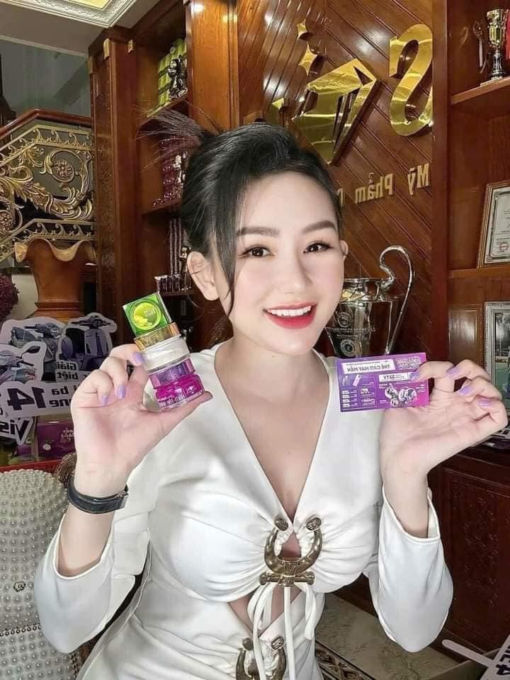 Combo Kem Dưỡng Trắng Da, Giảm Mụn son Cosmetic Tặng Kèm Cao Bưởi Loại Bỏ Thâm Sạm Se Khít Lỗ Chân Lông Combo Kem Dưỡng Trắng Da, Giảm Mụn son Cosmetic Tặng Kèm Cao Bưởi Loại Bỏ Thâm Sạm Se Khít Lỗ Chân Lông