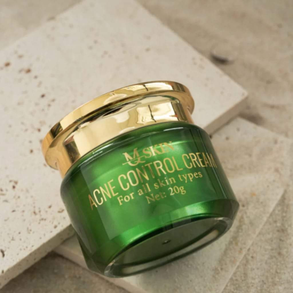 Cao Mụn Sâm Vàng MQ Skin 20g Cao Mụn Sâm Vàng MQ Skin 20g