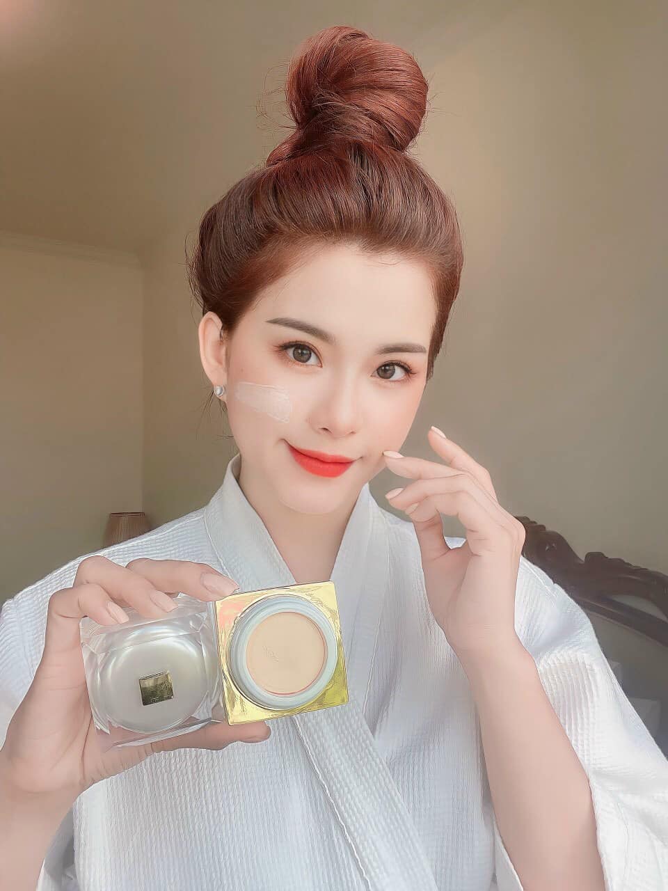 Bị mê em Face Lười Dưỡng Trắng Chuyên Sâu nhà Queenie thực sự Bị mê em Face Lười Dưỡng Trắng Chuyên Sâu nhà Queenie thực sự