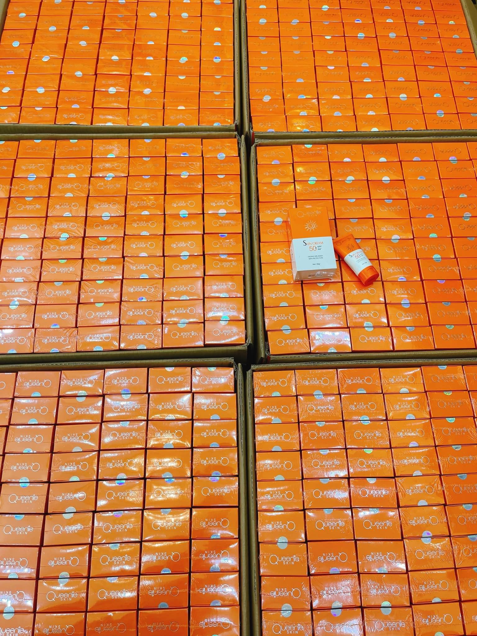 Chống nắng dưỡng trắng gọi tên kháng nắng Phổ Quang AC nhà Queeine Chống nắng dưỡng trắng gọi tên kháng nắng Phổ Quang AC nhà Queeine