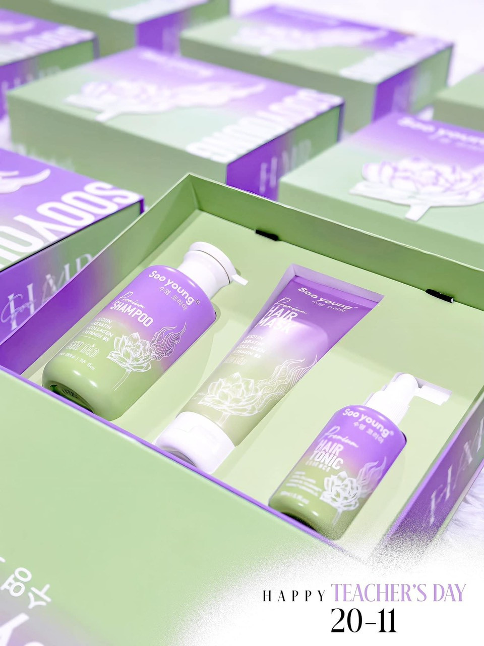 Combo Gội Xã Xịt Tóc Sen Tảo cao cấp của SooYoung Combo Gội Xã Xịt Tóc Sen Tảo cao cấp của SooYoung