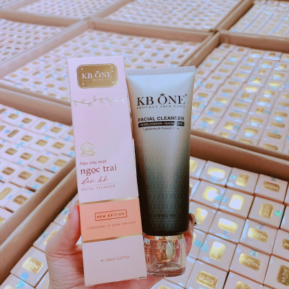 Sữa Rửa Mặt Ngọc Trai Đàn Hồi KB One làm sáng mờ thâm hiệu quả Sữa Rửa Mặt Ngọc Trai Đàn Hồi KB One làm sáng mờ thâm hiệu quả