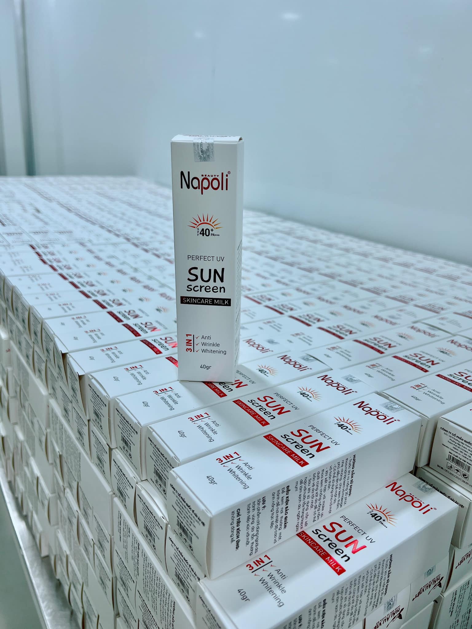 Kem chống nắng Napoli - Hải Âu Việt chống nắng bảo vệ da với chỉ số spf 40 pa++++ Kem chống nắng Napoli - Hải Âu Việt chống nắng bảo vệ da với chỉ số spf 40 pa++++