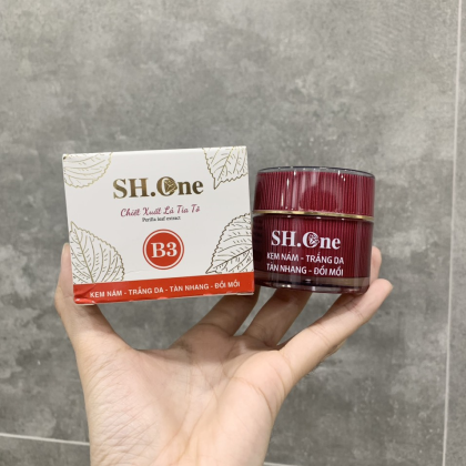 Kem Face Nám Trắng Da B3 SH One Đỏ Chiết Xuất Lá Tía Tô chính hãng Kem Face Nám Trắng Da B3 SH One Đỏ Chiết Xuất Lá Tía Tô chính hãng