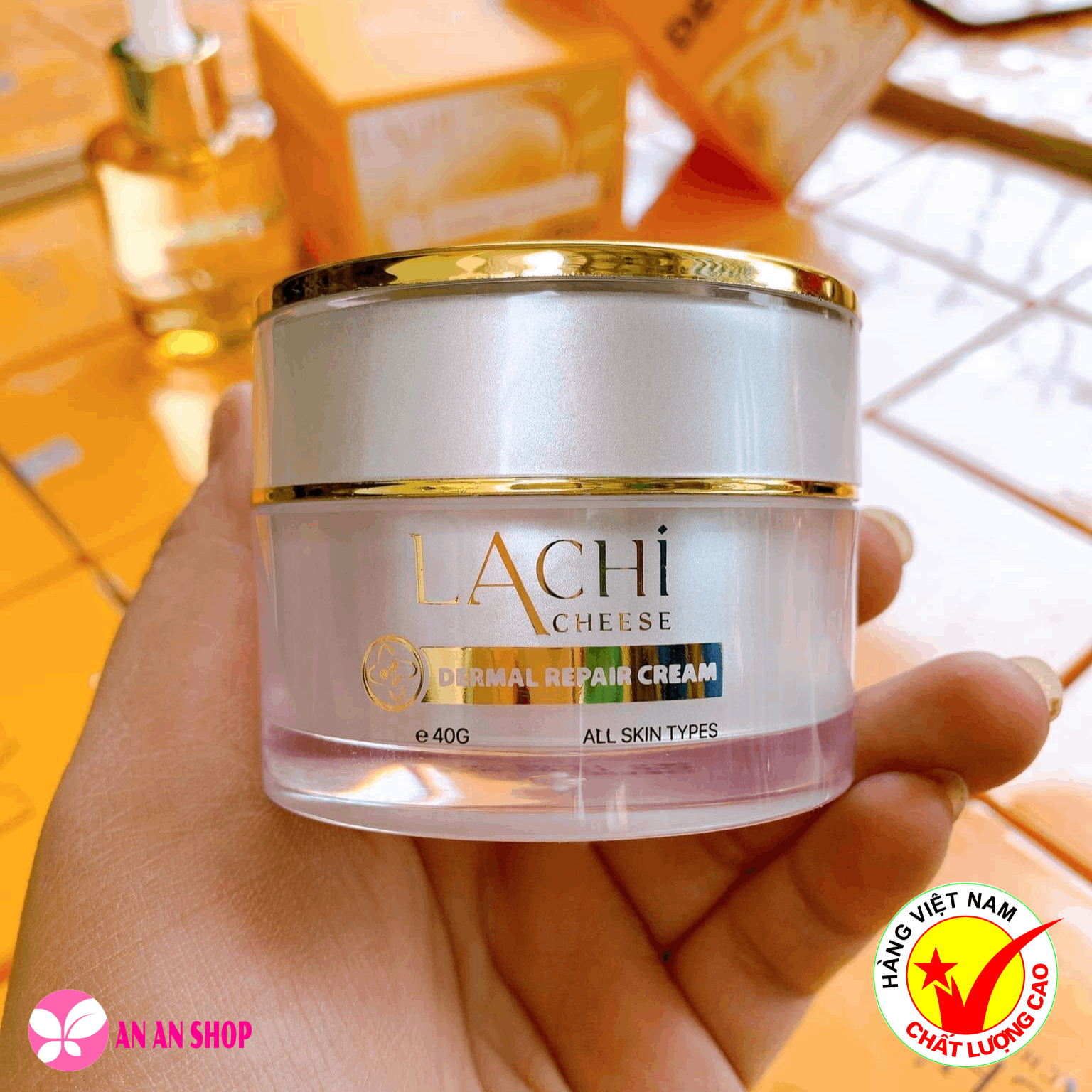 Kem dưỡng phục hồi Dermal Repair Lachi có thành phần chính là Rễ sâm đương quy Kem dưỡng phục hồi Dermal Repair Lachi có thành phần chính là Rễ sâm đương quy