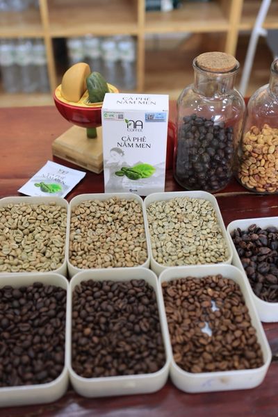 Bạn đang tìm một sản phẩm giảm cân an toàn hiệu quả thì đừng bỏ qua em nacoffee làm gầy nhà VIC nha Bạn đang tìm một sản phẩm giảm cân an toàn hiệu quả thì đừng bỏ qua em nacoffee làm gầy nhà VIC nha