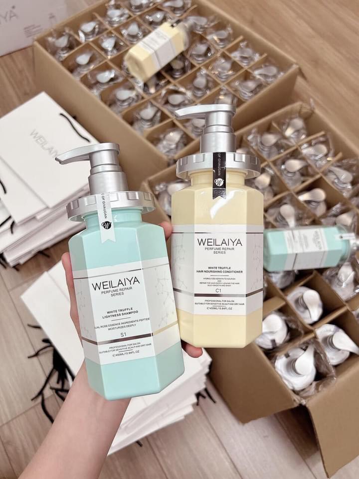 Trộm vía hàng về Riêng dầu gội nhà Weilaiya thì e nói thật là hơn hẳn các dòng gội trên thị trường rồi Trộm vía hàng về Riêng dầu gội nhà Weilaiya thì e nói thật là hơn hẳn các dòng gội trên thị trường rồi