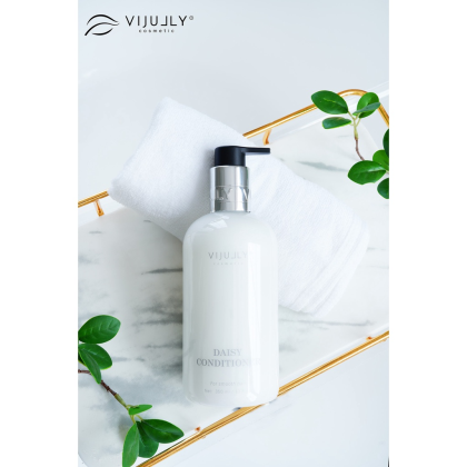 Dầu xả Vi Jully giúp phục hồi tóc khô xơ gãy rụng phục hồi cực tốt cho tóc tả tơi do quá trình làm tóc và sử dụng hóa chất Dầu xả Vi Jully giúp phục hồi tóc khô xơ gãy rụng phục hồi cực tốt cho tóc tả tơi do quá trình làm tóc và sử dụng hóa chất