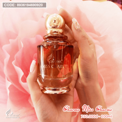 Charme được thể hiện bởi nụ cười rực rỡ của hoa và trái cây Charme được thể hiện bởi nụ cười rực rỡ của hoa và trái cây