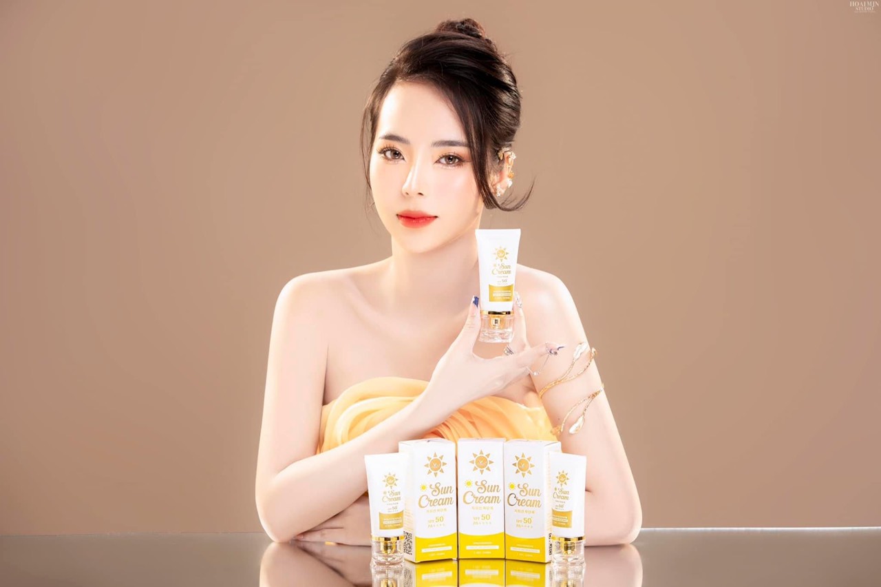 Kem Chống Nắng VIP White Cải Tiến Đỉnh Cao Cập Nhật Công Nghệ Mới Kem Chống Nắng VIP White Cải Tiến Đỉnh Cao Cập Nhật Công Nghệ Mới
