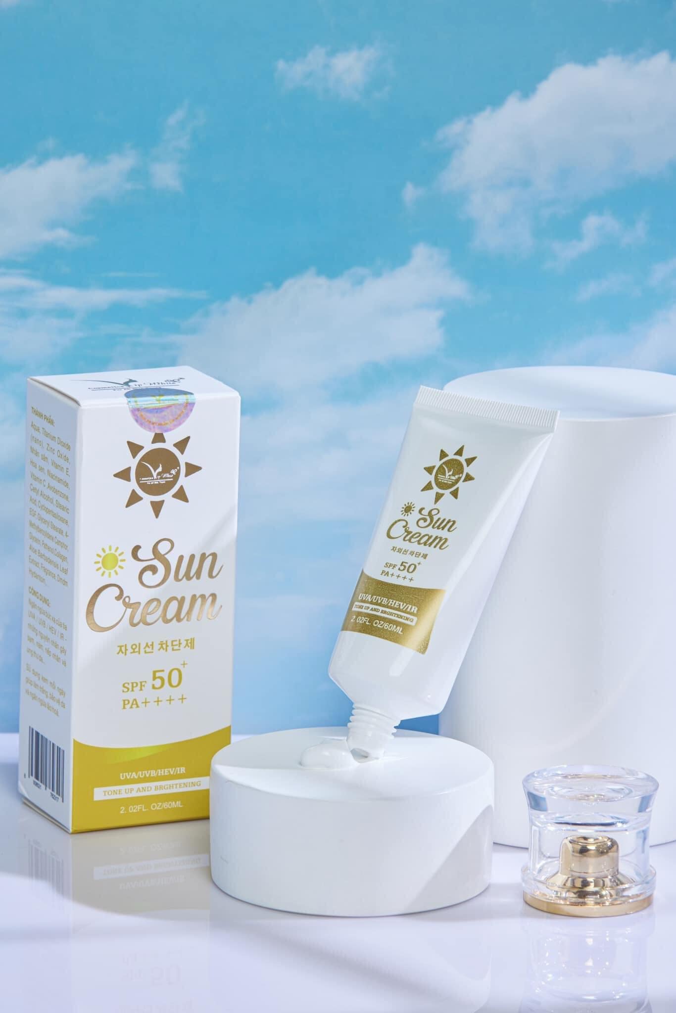 Kem Chống Nắng VIP White Cải Tiến Đỉnh Cao Cập Nhật Công Nghệ Mới Kem Chống Nắng VIP White Cải Tiến Đỉnh Cao Cập Nhật Công Nghệ Mới