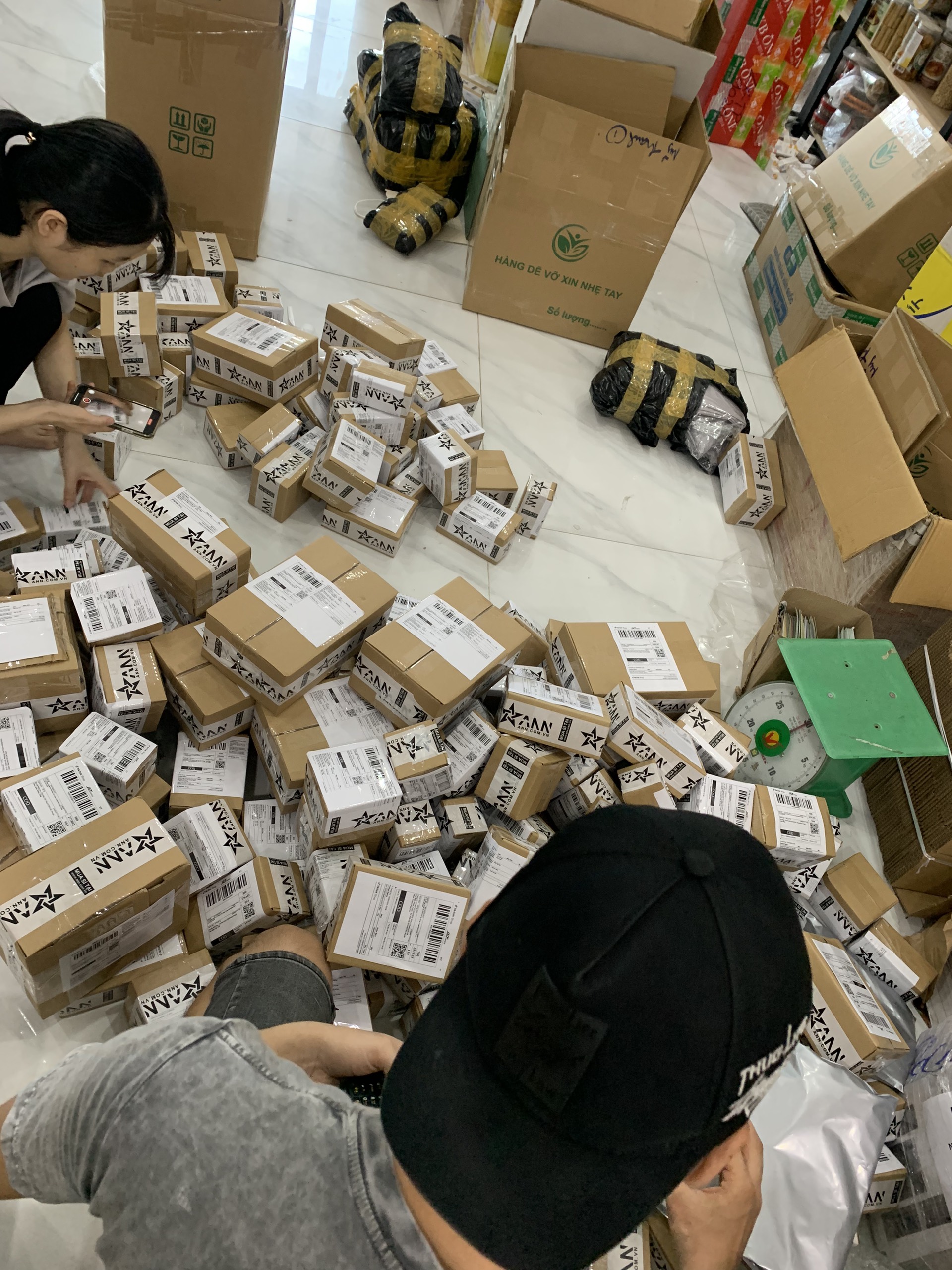 Mới kinh doanh thì nhập sản phẩm nào bán chạy.