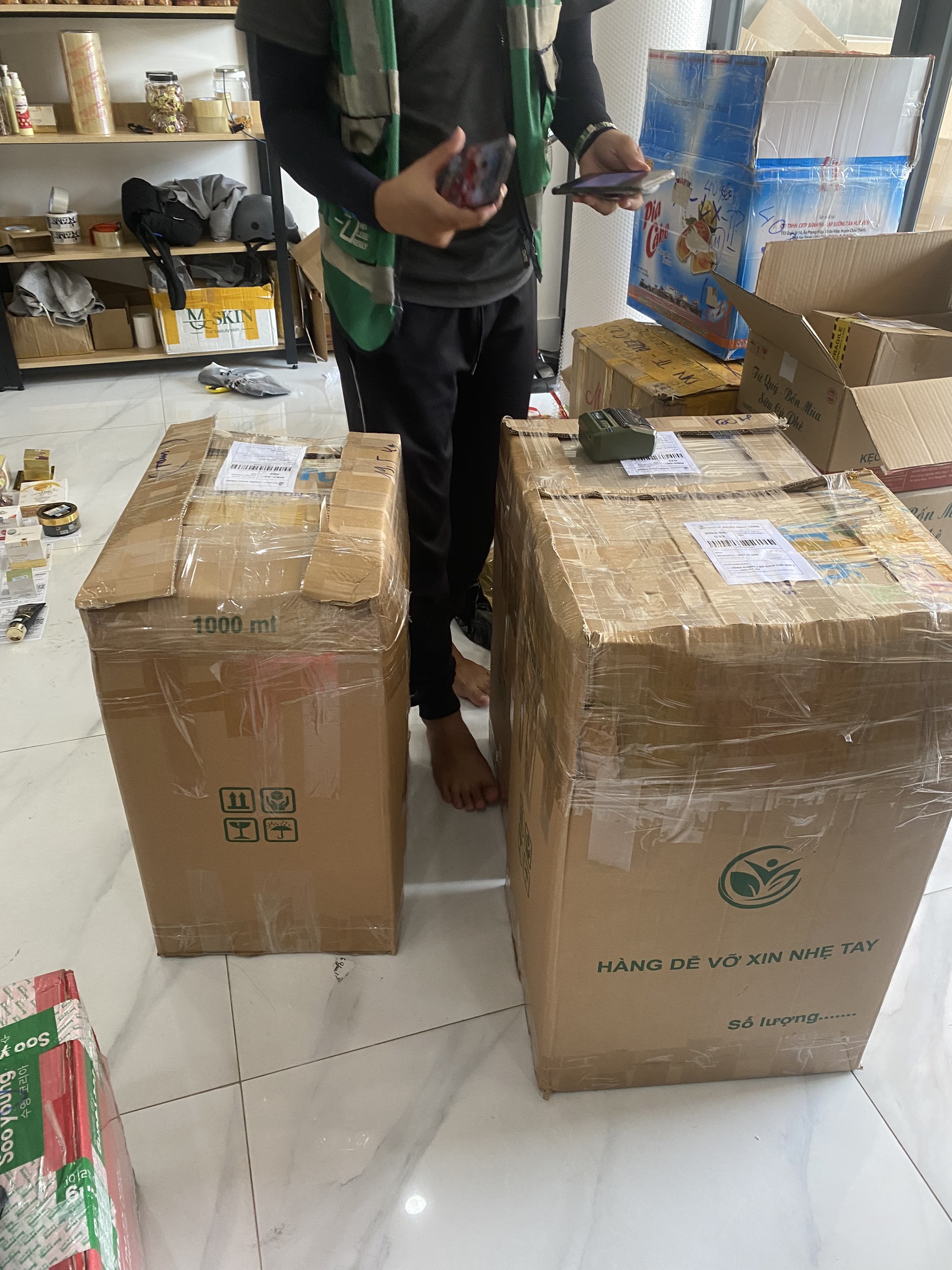 Hàng mới date mới chuẩn xịn chính hãng nha.