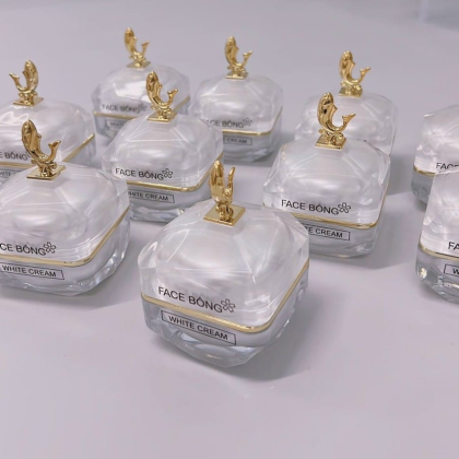 Kem Face Bông Onaya ra mắt giúp các chị em có những nỗi lo về thâm nám Kem Face Bông Onaya ra mắt giúp các chị em có những nỗi lo về thâm nám