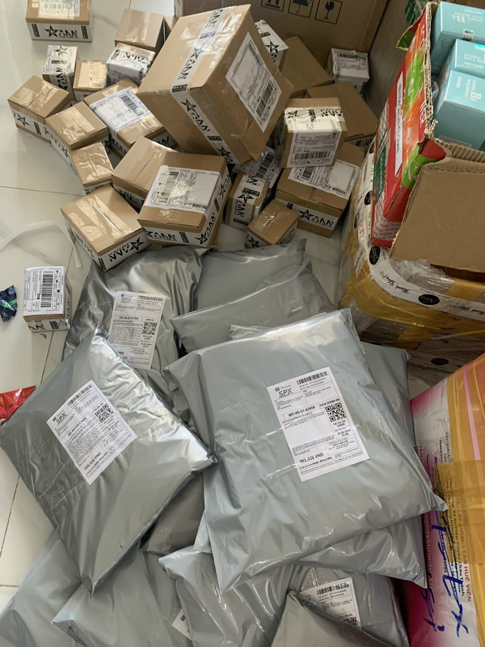 Mấy chị đã tìm được xưởng sỉ ưng ý chưa nè.