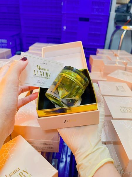 Kem Face Giảm Nám Jiuhe Luxury Thanh Tô Cosmetics Bạn đồng hành cùng làn da của bạn Kem Face Giảm Nám Jiuhe Luxury Thanh Tô Cosmetics Bạn đồng hành cùng làn da của bạn