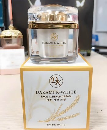 Kem Dakami K-White SPF 50+ PA+++ giúp làm mờ các vết nám tàn nhang đốm nâu và sắc tố đen trên da
