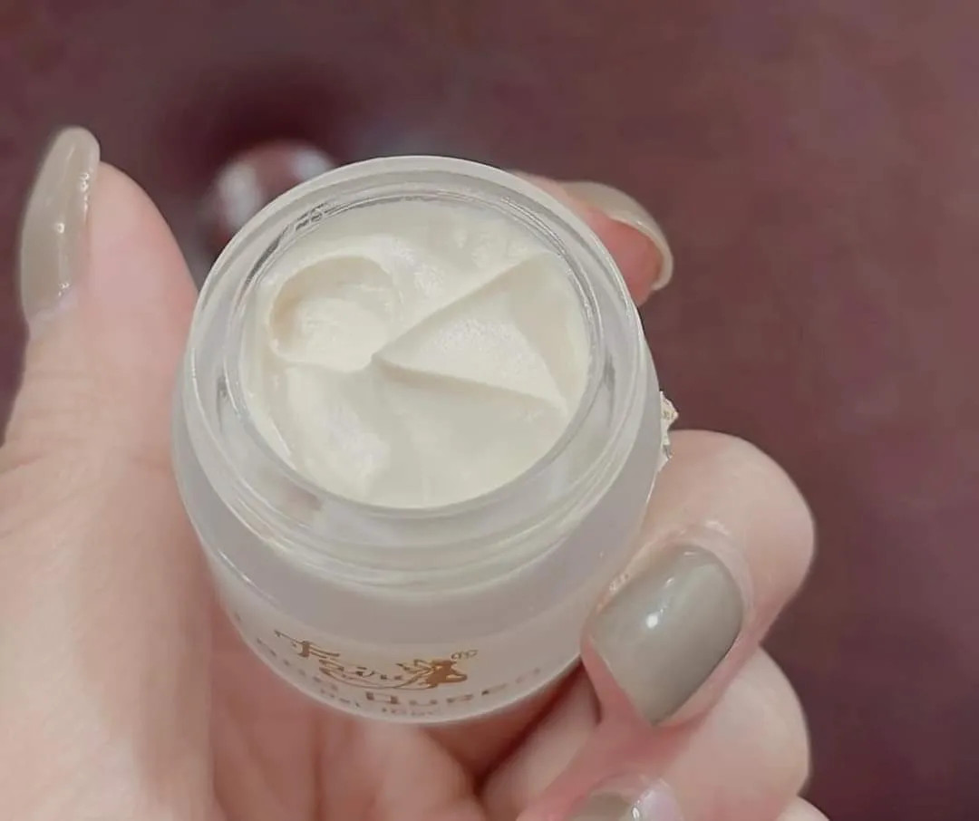 dưỡng trắng da ngừa mụn mờ thâm nám Fairy mini chính hãng Kem face Queen Fairy mini 10g dưỡng trắng da ngừa mụn mờ thâm nám Fairy mini chính hãng Kem face Queen Fairy mini 10g