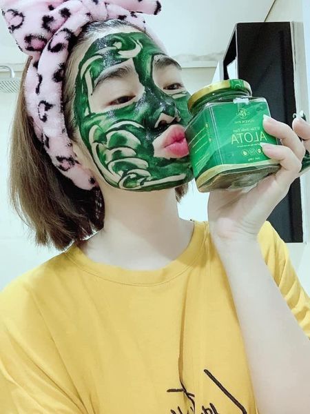 Mặt Nạ Ủ Tảo Xoắn Tươi Huyền Phi ALOTA Mặt Nạ Ủ Tảo Xoắn Tươi Huyền Phi ALOTA