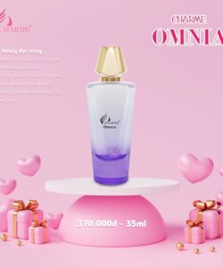 Charme Omnia Crystal sẽ là hương thơm đầu tiên của Charme mà không inspire bất kỳ hãng nổi tiếng nào Charme Omnia Crystal sẽ là hương thơm đầu tiên của Charme mà không inspire bất kỳ hãng nổi tiếng nào