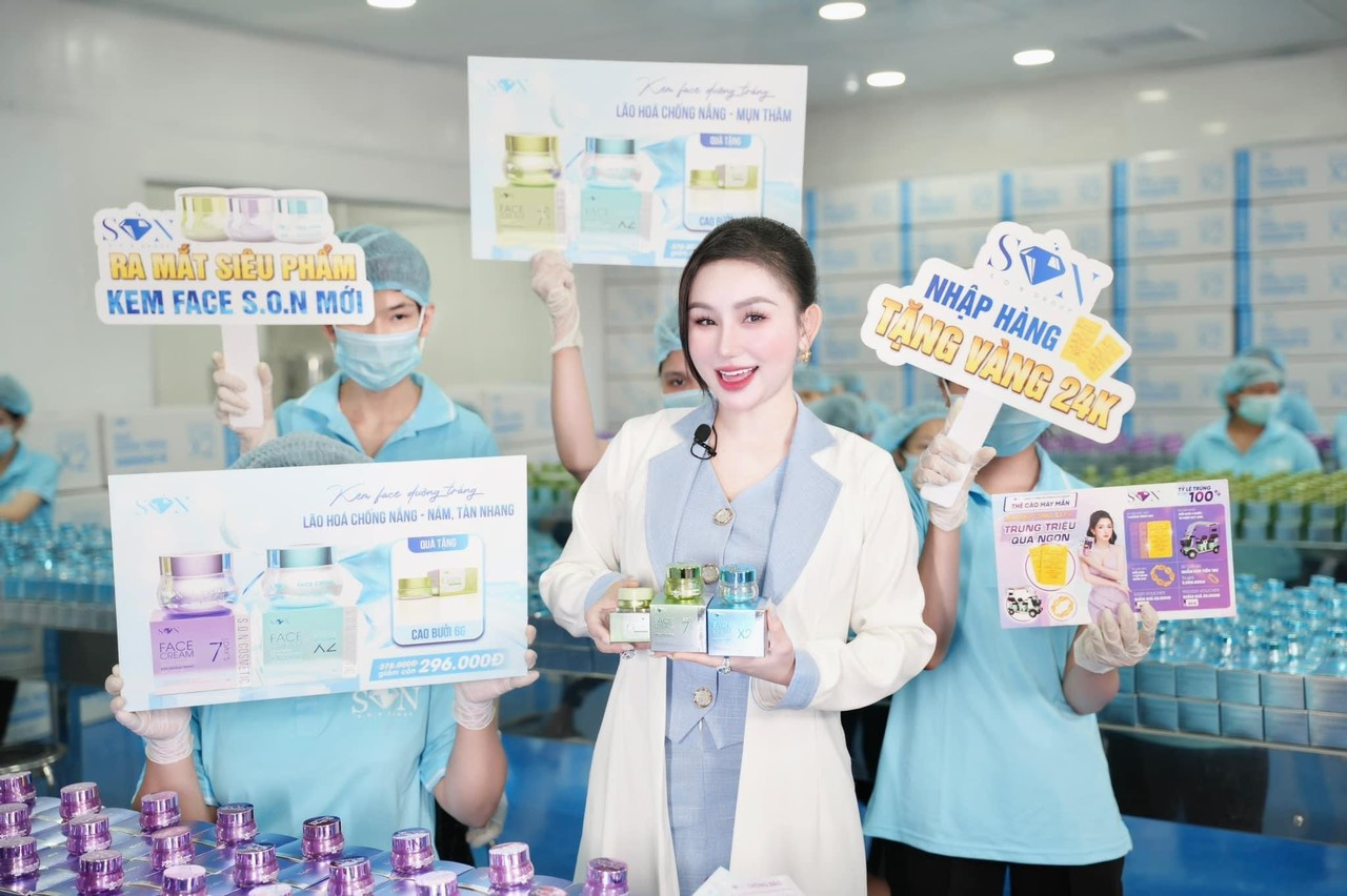 Giải mã sức hút cực mạnh của Face Son mới Giải mã sức hút cực mạnh của Face Son mới