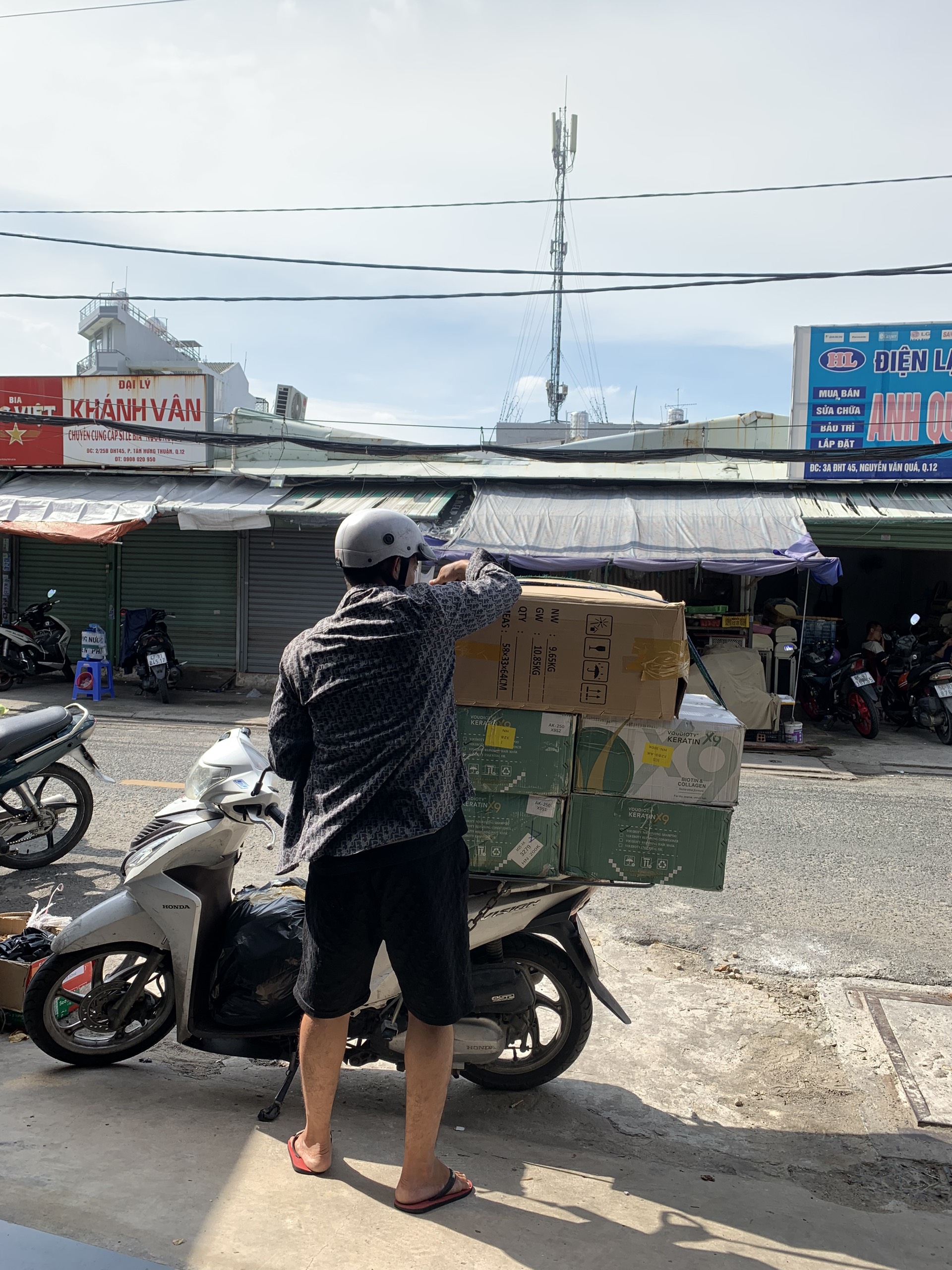 Tìm nguồn sỉ kiếm nha em nha.