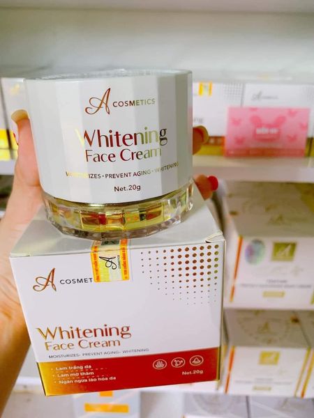 Lọ kem mệnh danh Chiến thần của Acosmetics Kem dưỡng trắng da mặt Face Pháp Lọ kem mệnh danh Chiến thần của Acosmetics Kem dưỡng trắng da mặt Face Pháp