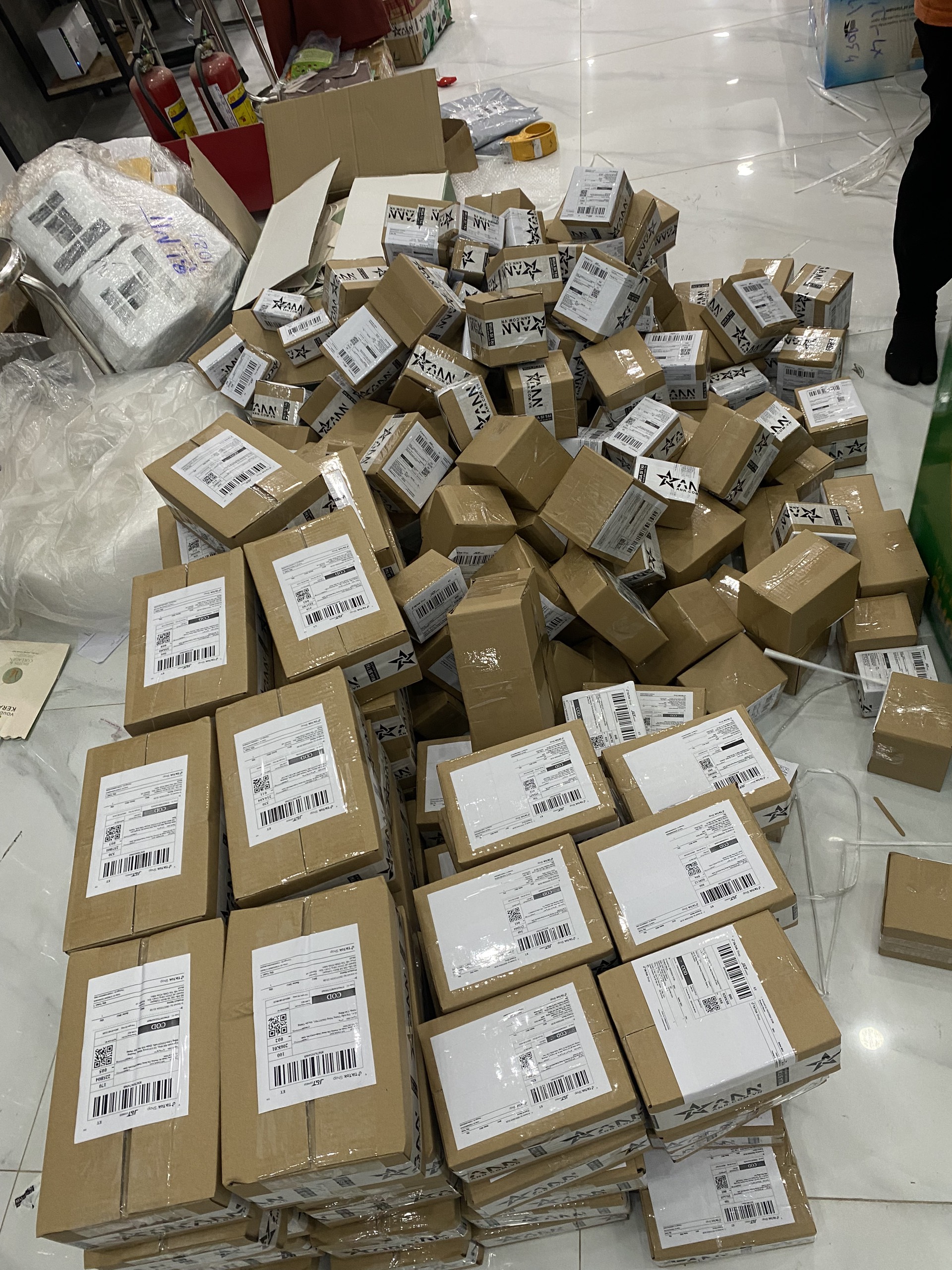 Tư vấn hay nhập sỉ để kho sỉ ANN lo nha