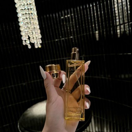 Nước Hoa Luxury Dubai Màu Vàng Mùi Nữ 50ml Nước Hoa Luxury Dubai Màu Vàng Mùi Nữ 50ml