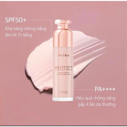 Sữa chống nắng SPF 50+ giúp da chống lại tia UV ngăn ngừa lõa hóa da,phục hồi da khi đi dưới nắng