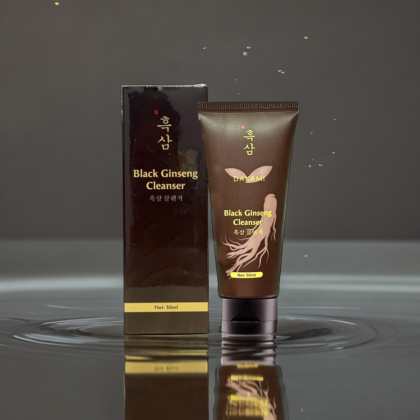 Sữa Rửa Mặt Sâm Đen Dakami Black Ginseng Cleanser là dòng sản phẩm được chiết xuất từ nhân sâm đen quý giá Sữa Rửa Mặt Sâm Đen Dakami Black Ginseng Cleanser là dòng sản phẩm được chiết xuất từ nhân sâm đen quý giá