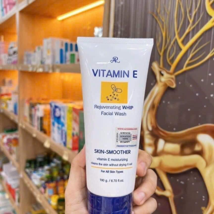 Sữa Rửa Mặt Vitamin E Aron Thái Lan 190g Sữa Rửa Mặt Vitamin E Aron Thái Lan 190g