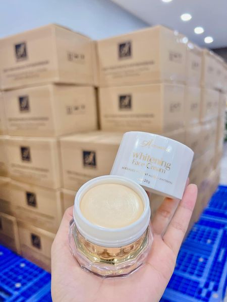 Kem Face pháp dưỡng da chống lão hoá trị mụn thâm nám tàn nhang 5 trong 1 Kem Face pháp dưỡng da chống lão hoá trị mụn thâm nám tàn nhang 5 trong 1