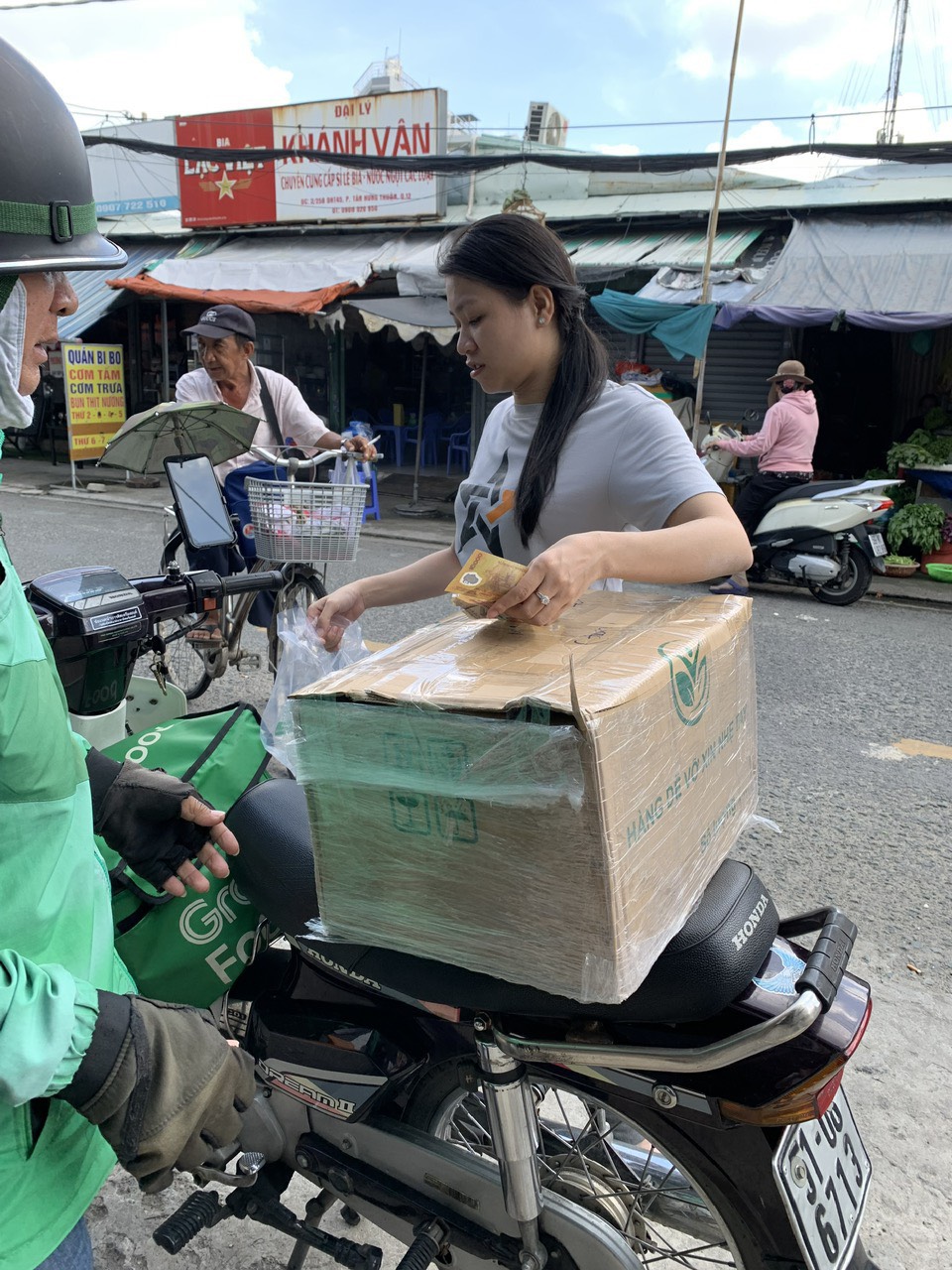 Cập nhật mẫu mới liên tục cho khách nha.