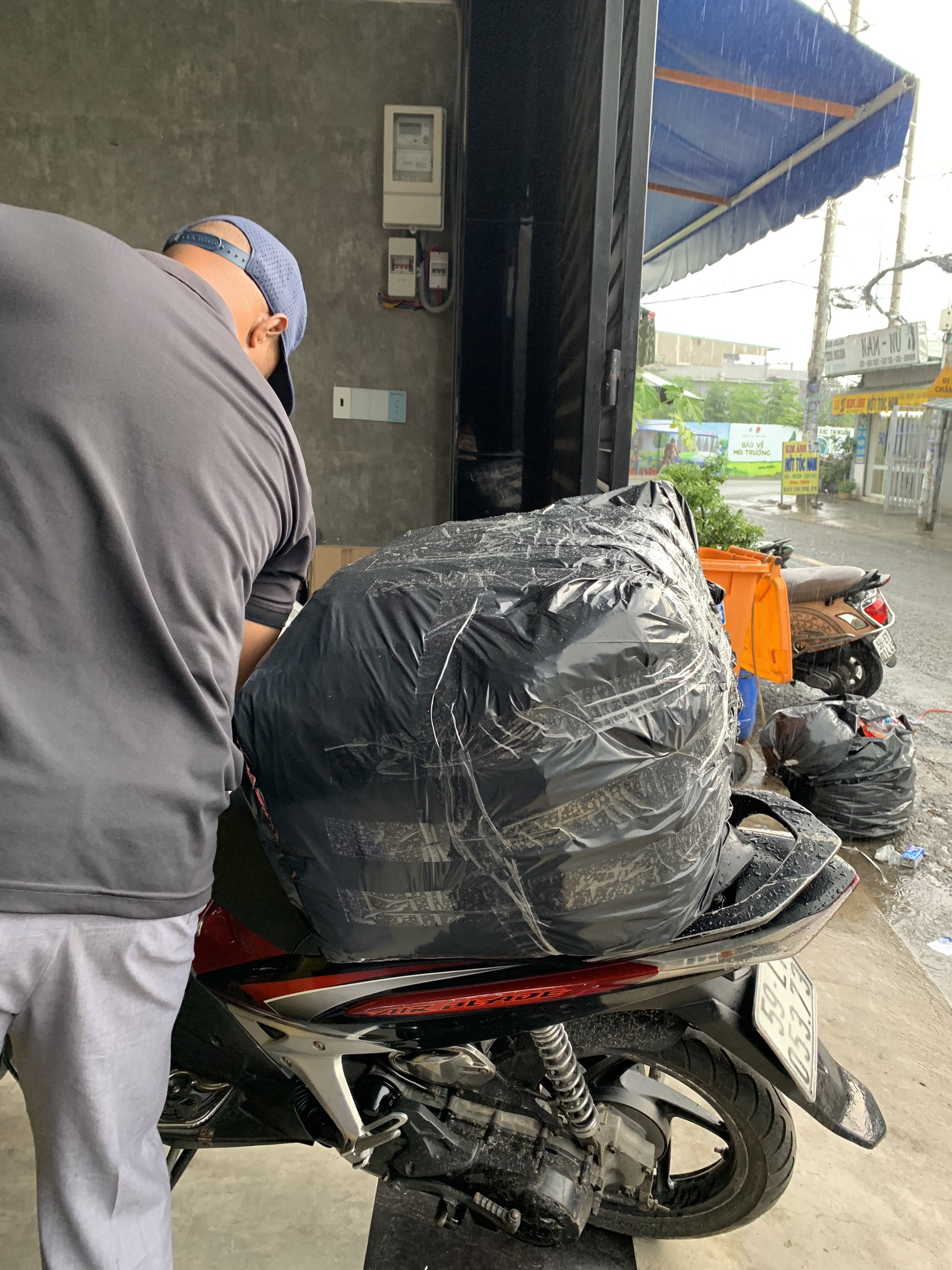 Sỉ quần áo nhà em bao lỗi 1 đổi 1 nha.