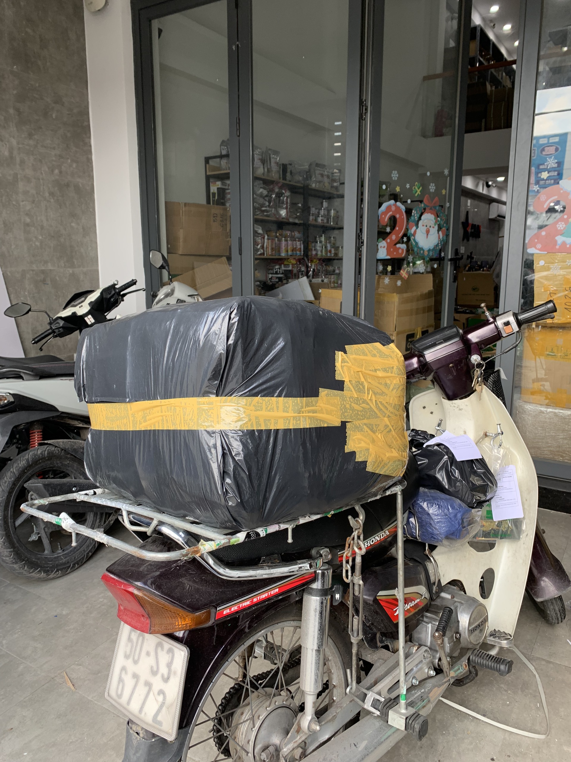 Khách lấy sỉ ib nhà em nhé.