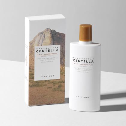 Kem Chống Nắng Skin1004 Centella 50ml Cho Da Nhạy Cảm là sản phẩm kem chống nắng đến từ thương hiệu mỹ phẩm Skin1004 của Hàn Quốc Kem Chống Nắng Skin1004 Centella 50ml Cho Da Nhạy Cảm là sản phẩm kem chống nắng đến từ thương hiệu mỹ phẩm Skin1004 của Hàn Quốc